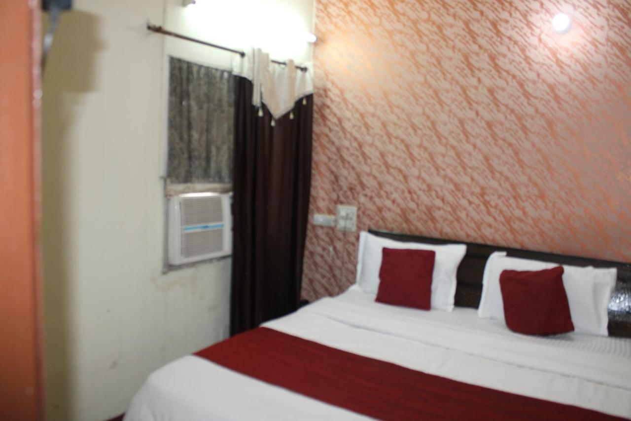 Hotel Diamond Palace Chandīgarh Exterior foto